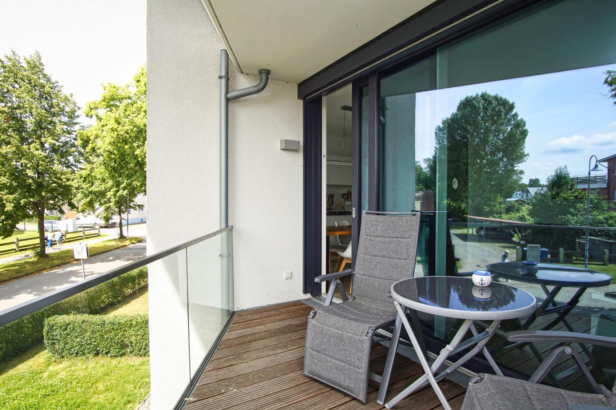 Haus Hafenkieker Fewo 08 - Balkon, Hafenblick พุทบัส ภายนอก รูปภาพ